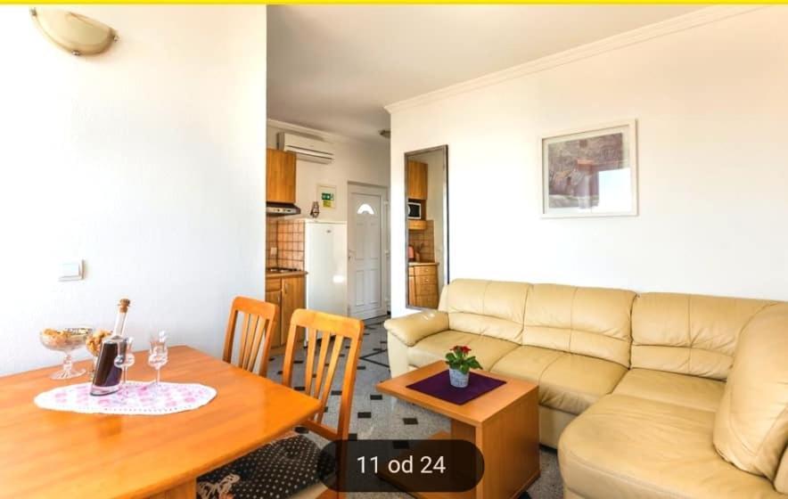 Apartment Tomic 2 Makarska Luaran gambar